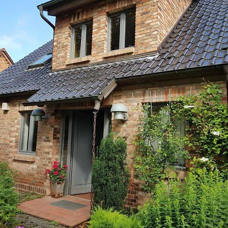 Grosse Wohnung / Haushaelfte In Peetzig Am See Angermunde Exteriér fotografie