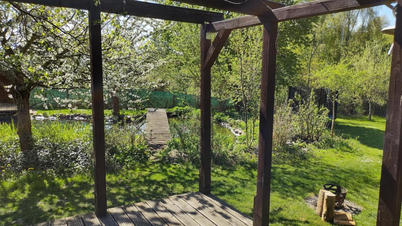 Grosse Wohnung / Haushaelfte In Peetzig Am See Angermunde Exteriér fotografie