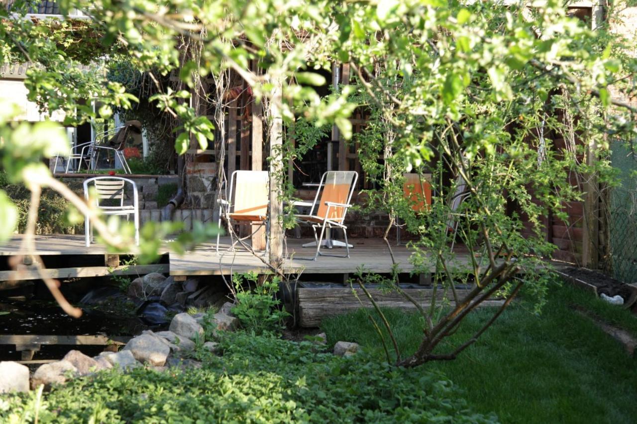 Grosse Wohnung / Haushaelfte In Peetzig Am See Angermunde Exteriér fotografie