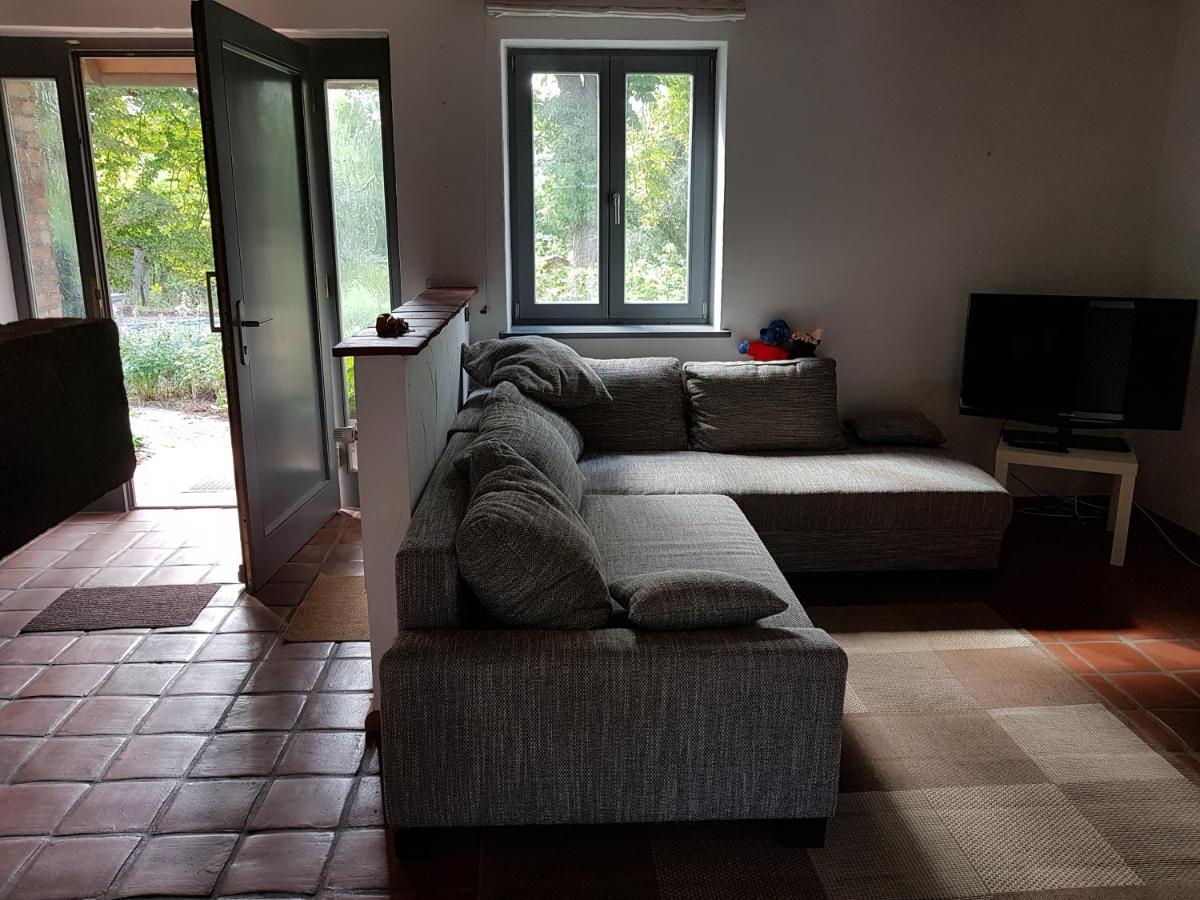 Grosse Wohnung / Haushaelfte In Peetzig Am See Angermunde Exteriér fotografie