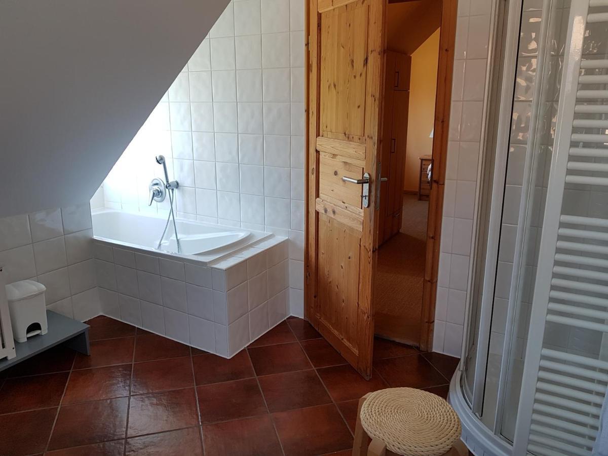 Grosse Wohnung / Haushaelfte In Peetzig Am See Angermunde Exteriér fotografie